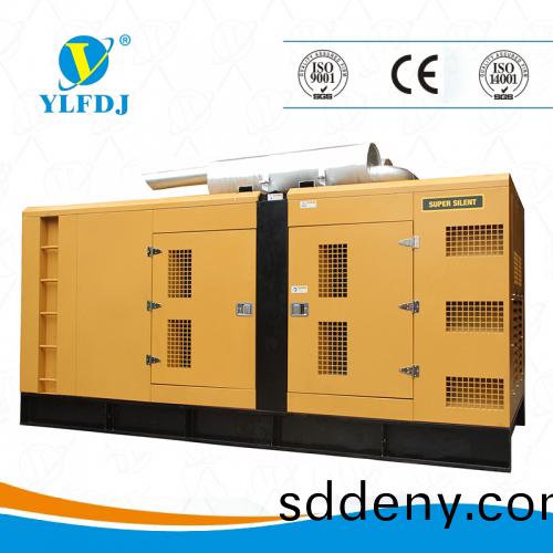 250kw康明斯(si)雙水(shui)箱(xiang)靜音(yin)髮電機組